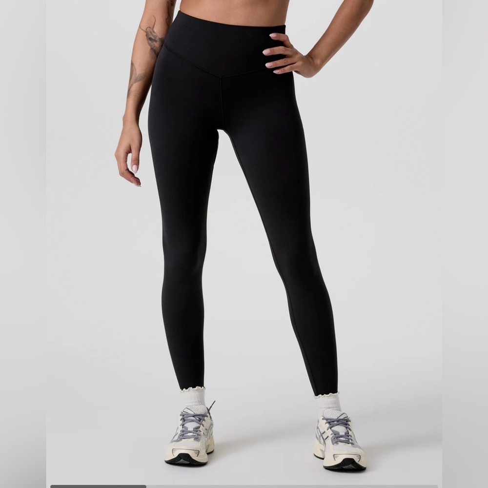 Vuori AllTheForm™ Legging Size XS, NWT
